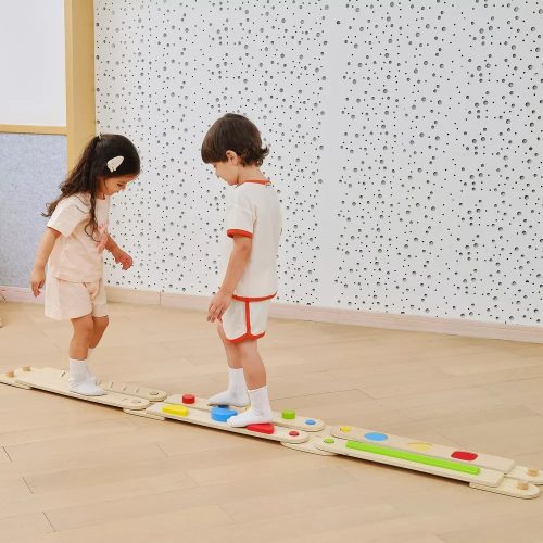 Egyensúlyozó "padló" fából